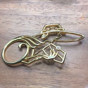 Vintage J.J (Janet) brand gold tone pin
